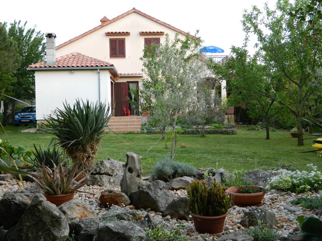 Apartments Zara & Jan Brzac Luaran gambar