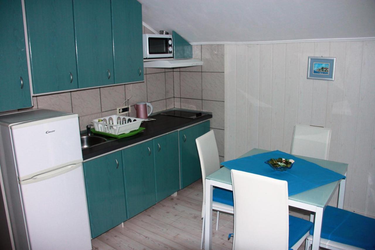 Apartments Zara & Jan Brzac Luaran gambar